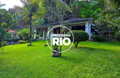 Chácara / sítio com 2 quartos à venda na rodovia rj-116, --, centro, cachoeiras de macacu, 117 m2 por r$ 650.000