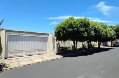 Imperdível oportunidade: casa de luxo com 5 quartos e 5 suítes no bairro independência, ribeirão preto-sp!