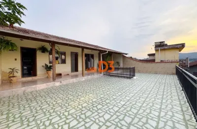 Casa com 3 quartos à venda no itoupava central, blumenau , 226 m2 por r$ 690.000