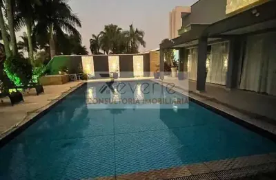 Chácara de Luxo em Condomínio à Venda em Indaiatuba-SP, Bairro Terras de Itaici: 5 Quartos, 5 Suítes, 1 Sala, 7 Banheiros, 4 Vagas, 350m².