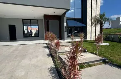Casa de alto padrão em condomínio à venda em Indaiatuba-SP com piscina: 3 quartos, 3 suítes, 1 sala, 4 vagas e 220m² de área.