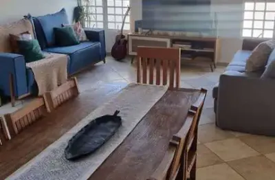 Casa à Venda no Jardim Regente – Conforto, Luz Natural e Funcionalidade