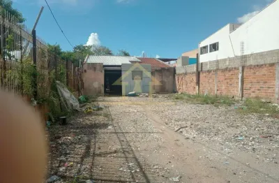 Barracão / Galpão / Depósito à venda no Jardim São Benedito, Taubaté 
