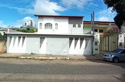 Oportunidade imperdível: linda casa à venda no g. duque – com área gourmet, piscina e 4 vagas de garagem! não perca!
