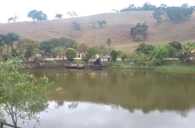 Luxuoso sítio à venda em taubaté-sp, bairro registro: 2 quartos, 2 salas, 3 banheiros, 4 vagas de garagem, 326.700m².
