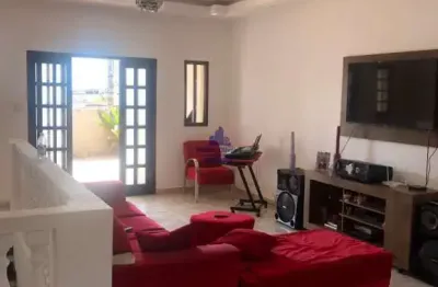 Casa com 4 quartos à venda no Jardim Gurilândia, Taubaté 