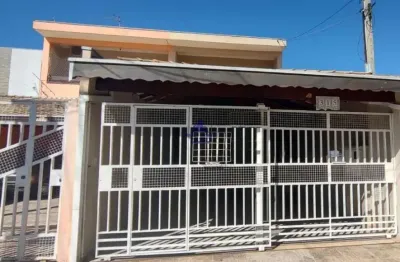 Casa de alto padrão na vila são josé, taubaté-sp: 3 quartos, 1 suíte, 2 salas, 4 banheiros, 4 vagas, 250m² de área. venha conferir!