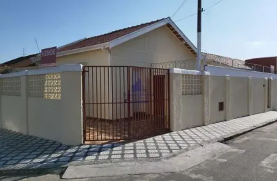 Excelente oportunidade de investimento: casa à venda no centro de taubaté-sp, 11 salas, 3 banheiros, 2 vagas de garagem, 240m² de área.