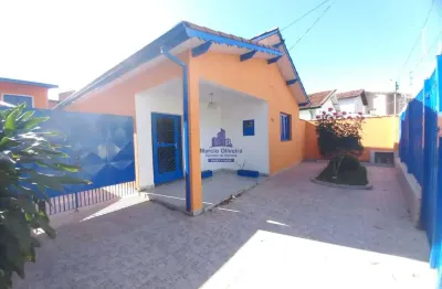 Casa com 3 quartos à venda na Vila Nossa Senhora das Graças, Taubaté 