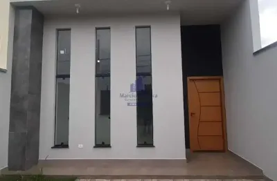 Casa venda com três quartos e uma suite no bairro continental.