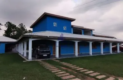 Chácara de luxo à venda em caçapava-sp, bairro sítios de recreio mantiqueira: 3 quartos, 3 suítes, 3 salas, 4 banheiros, 5 vagas de garagem, 900m².