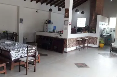 Chácara de luxo no barreiro, taubaté-sp: 3 quartos, 3 suítes, 5 banheiros, 250m² de área e 3 vagas. venha conferir!