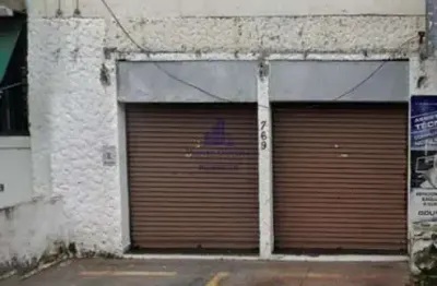 Ponto comercial para locação no centro de taubaté-sp: 2 salas, 2 banheiros, 2 vagas de garagem, 60m² de área!