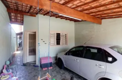 Casa para venda ou locação em taubaté-sp, vila olímpia: 2 quartos, 1 suíte, 1 sala, 2 banheiros, 2 vagas de garagem - 90m²!