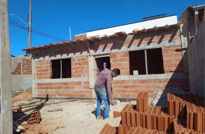 Casa com 2 quartos à venda no Residencial Estoril, Taubaté 