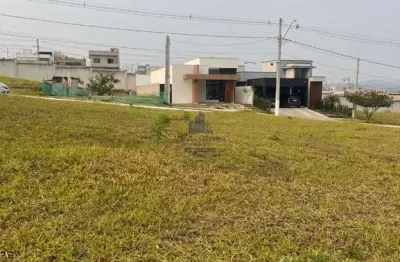 Terreno em condomínio fechado à venda no Vale dos Cristais, Taubaté 