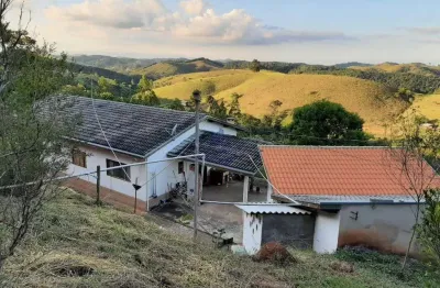 Sítio à venda em são luiz do paraitinga-sp na zona rural: 2 quartos, 2 salas, 1 banheiro, 3 vagas de garagem, 220m². aproveite!