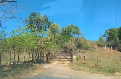 Fazenda com 54 alqueires muito proximo ao centro urbano