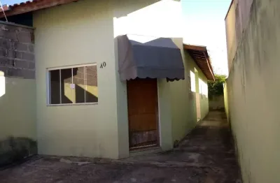 Casa para locação no vale das flores, tremembé-sp: 2 quartos, 1 suíte, 1 sala, 2 banheiros, 2 vagas - 65m².