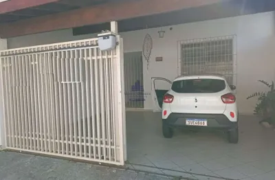 Casa com 3 quartos à venda no Centro, Taubaté 