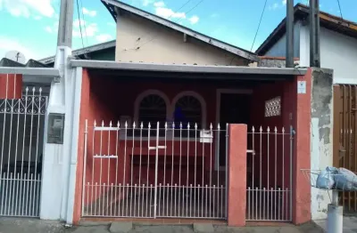 Imperdível oportunidade! casa à venda em taubaté-sp, vila das jabuticabeiras: 1 quarto, 2 salas, 2 banheiros, garagem, 90m². confira!