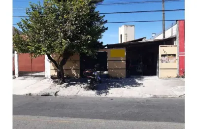Casa com 3 quartos à venda no Jardim Garcez, Taubaté 