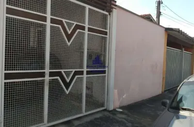 Casa com 2 quartos à venda na vila edmundo, taubaté  por r$ 290.000