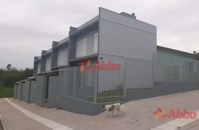 Casa com 2 quartos para alugar na Rua Osório Quadros Sobrinho, Camobi, Santa Maria
