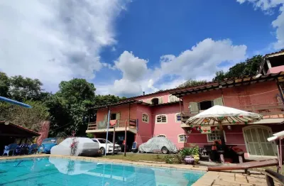 Belíssimo sobrado com terreno de 1400 m² com 2 suítes e 3 quartos à venda em condomíno fechado, san