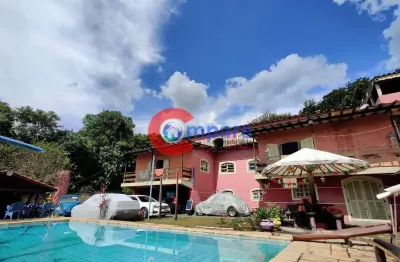 Belíssimo sobrado com terreno de 1400 m² com 2 suítes e 3 quartos à venda em condomíno fechado, san