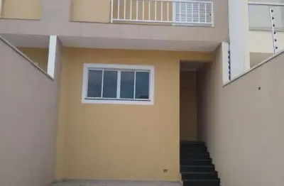 Sobrado novo com 3 dorms sendo 01 suite com  125 m2 -excelente localização