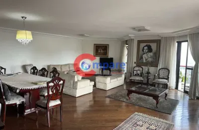 Encantador apartamento à venda, com 3 suites, sendo uma suite master e 4 vagas de garagem, na regiã