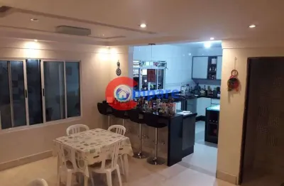 Sobrado em excelente estado de conservação, são 140 metros quadrados de área construída à venda, ja