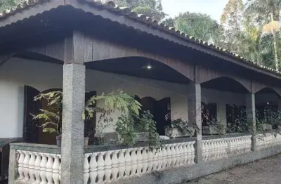 Chácara / sítio com 4 quartos à venda na Rua Petróleo, 96, Chácaras Copaco, Arujá