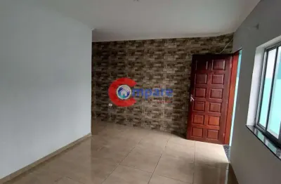 Venha conhecer essa ótima casa no bairro do jardim vila são ricardo, ótima localização entre gopouv