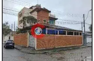 Casa à venda na Rua Sebastião Mariano Nepomuceno, Centro, Caraguatatuba
