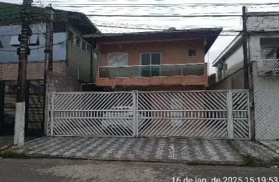 Casa à venda 2 quartos, 1 vaga, 10m², tupi, praia grande - sp