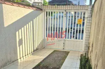 Casa com 3 quartos à venda no Embaré, Santos 