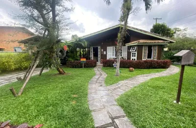 Casa em condomínio fechado com 4 quartos à venda na Estrada Pau Brasil, 725, Cotia, Guapimirim