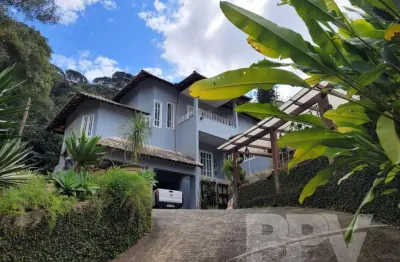Casa para Venda em Teresópolis, Jardim Europa, 3 dormitórios, 1 suíte, 5 banheiros, 2 vagas
