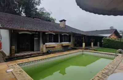 Casa para venda em teresópolis, carlos guinle, 6 dormitórios, 1 suíte, 2 banheiros, 4 vagas