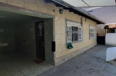 Casa para venda em teresópolis, tijuca, 5 dormitórios, 4 suítes, 2 banheiros, 2 vagas