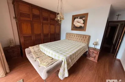 Apartamento para Locação em Teresópolis, Várzea, 3 dormitórios, 1 suíte, 2 banheiros, 2 vagas