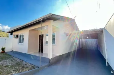 Casa com 3 quartos para alugar na Rua Laura Silveira Gonçalves, Ipiranga, São José