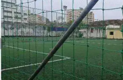 Terreno para alugar com 3 casas, 2 quadras de futebol, 6 vagas - Vila Belmiro, Santos/SP