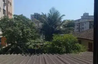 Sobrado de 2 dormitórios e fundos à venda, 2 suítes, quintal - Aparecida, Santos/SP