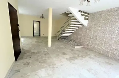 Sobrado com 3 quartos à venda, 330 m²- gonzaga - santos/sp