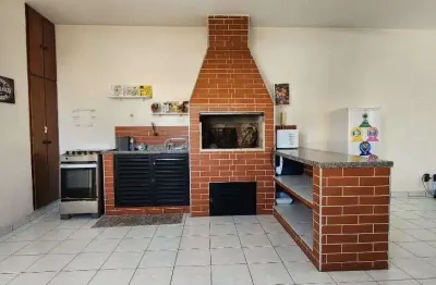 Casa no embaré, triplex, 6 quartos, 2 vagas, churrasqueira