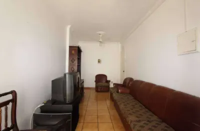 Comprar apartamento de 01 dormitório no coração do Gonzaga – Santos/SP, próximo à praia, com excelente localização.