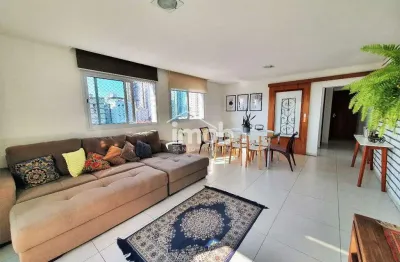 Cobertura duplex 3 dormitórios com piscina e churrasqueira, 2 vagas de garagem paralelas à venda no marapé - 208m²